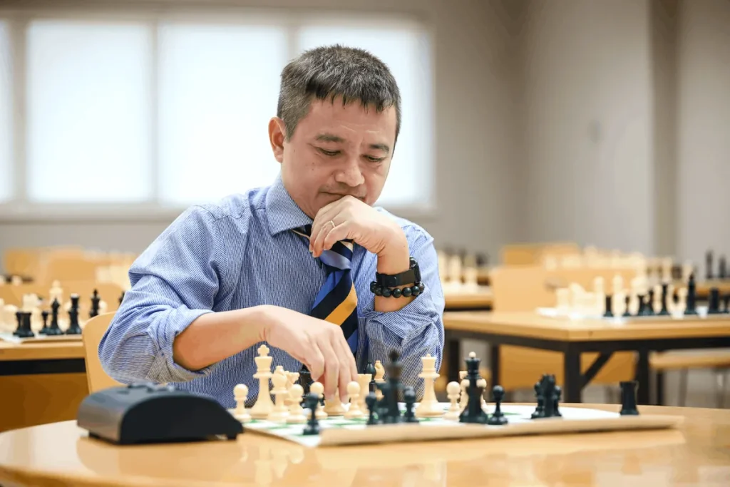 TỪ HOÀNG THÔNG